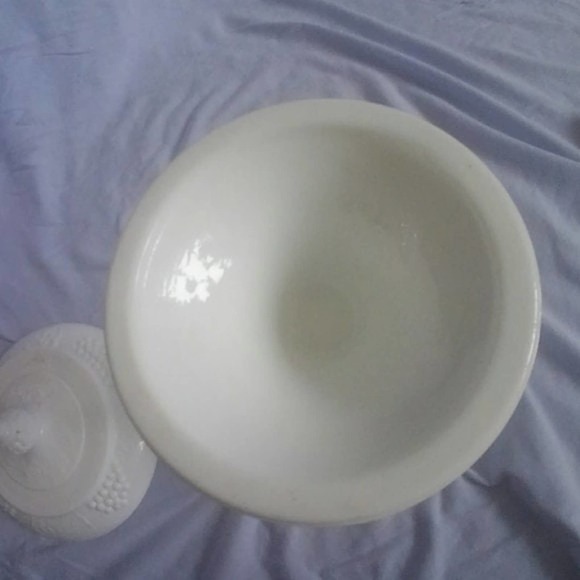 Indiana Glass Harvest Grape pedestal milkglass candy dish with lid - Picture 4 of 5